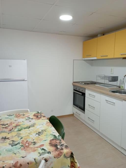 מונטנה Gradina Apartment מראה חיצוני תמונה